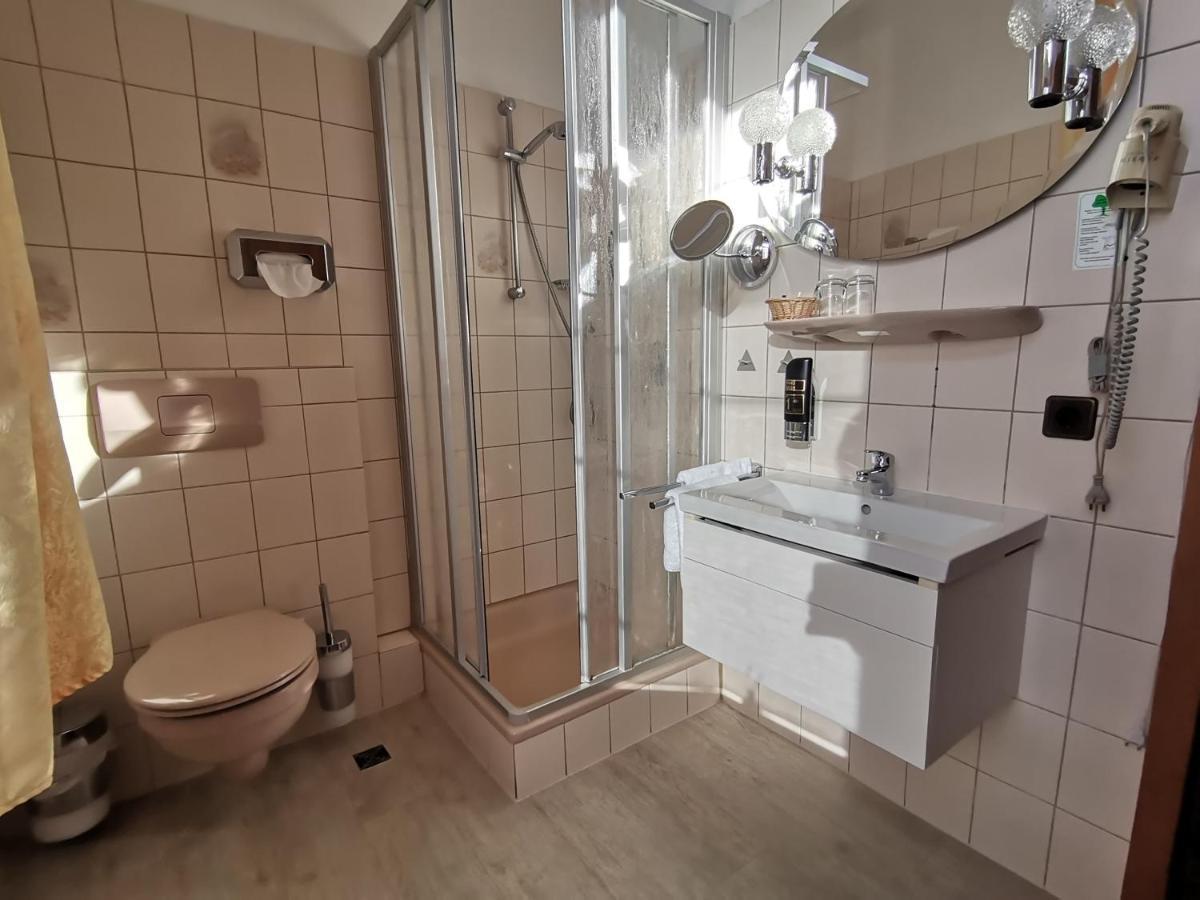 Hotel Kitzinger Hof An Der B8 Kitzingen Luaran gambar