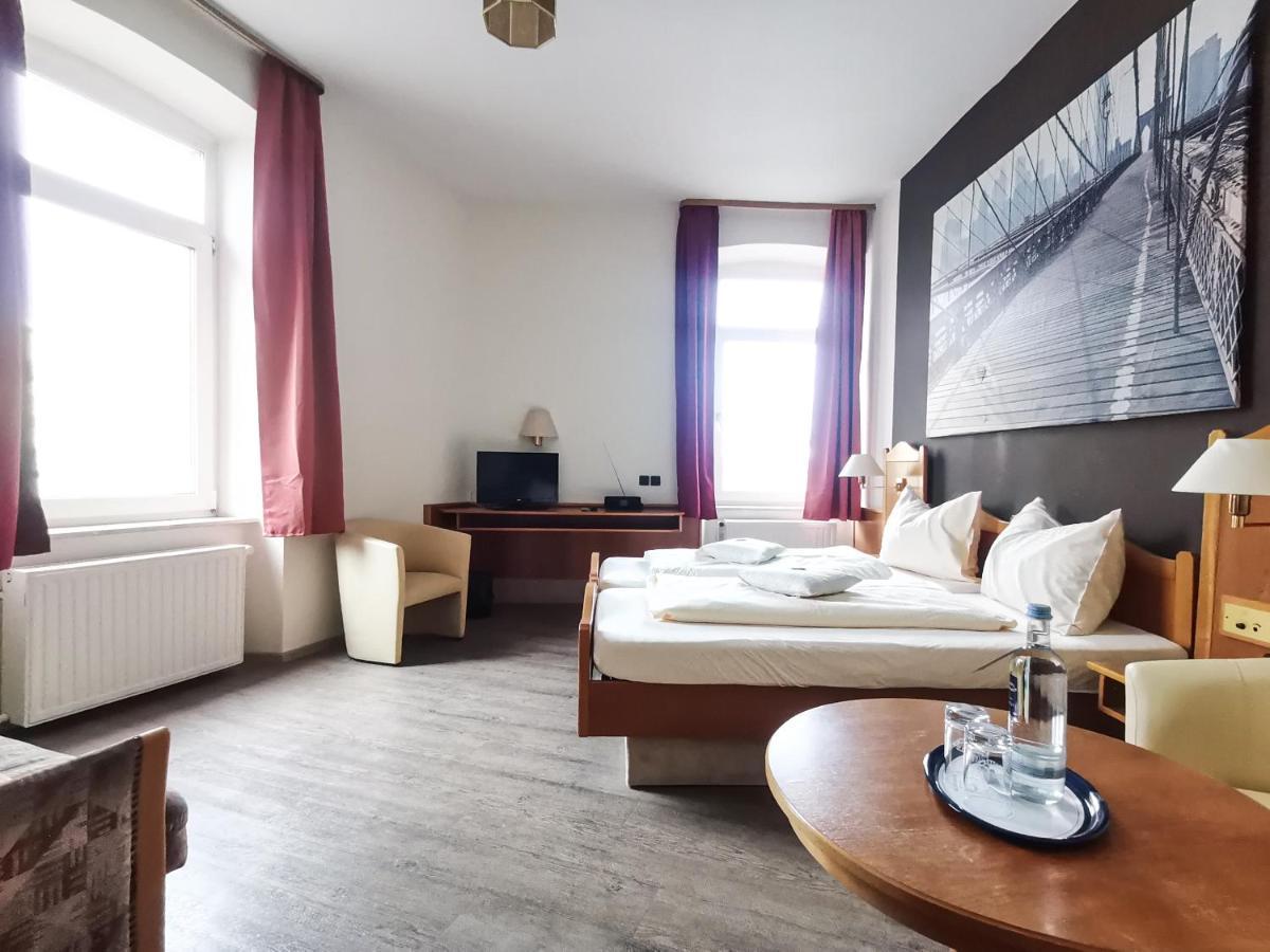 Hotel Kitzinger Hof An Der B8 Kitzingen Luaran gambar